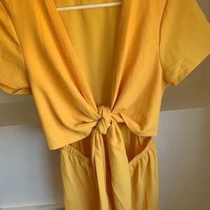 Princess Polly Yellow Romper!